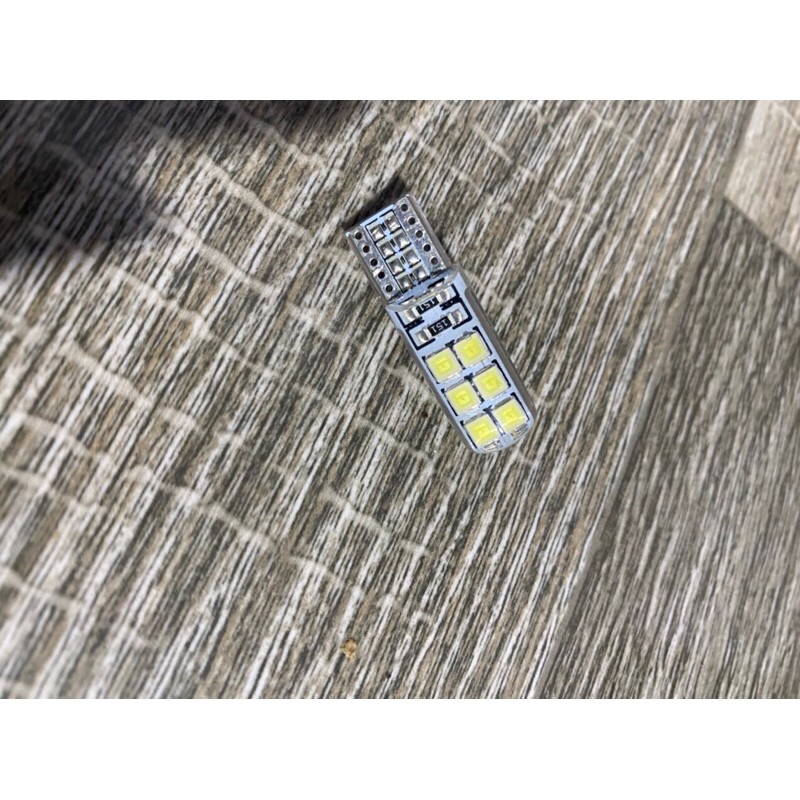 Sản phẩm gia đình làm: Bóng cắm đỏ chạy cả 12v 24v