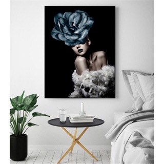 Tranh treo tường Canvas Trang Trí Cô Gái Hoa Nền Đen 60x90cm Kèm Theo Khung