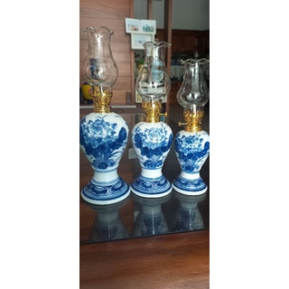 Đèn dầu thờ men lam vẽ hoa sen