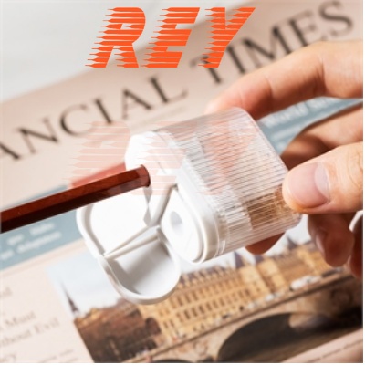 Chuốt gọt chì 2 lỗ chuốt có ngăn chứa rác nhựa trong Deli H553