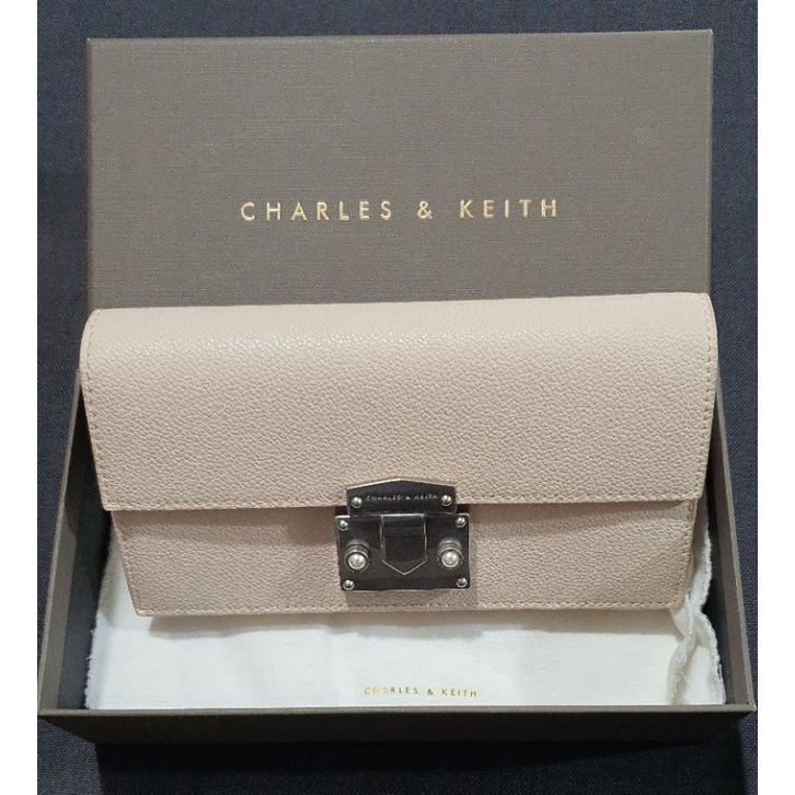 Túi Charles & Keith Auth 100%