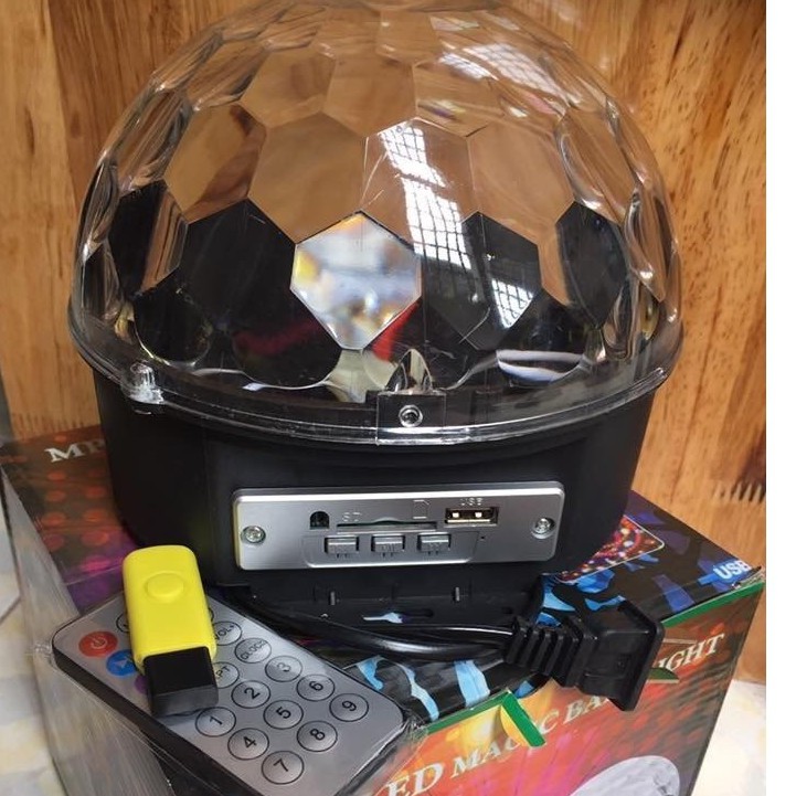 Đèn LED Quả Cầu Cảm Ứng Xoay Pha Lê 7 Màu [CÓ VIDEO]