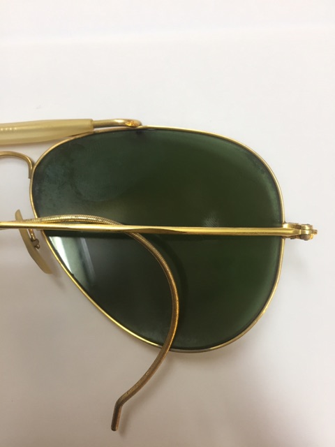 Kính RayBan cổ bọc vàng