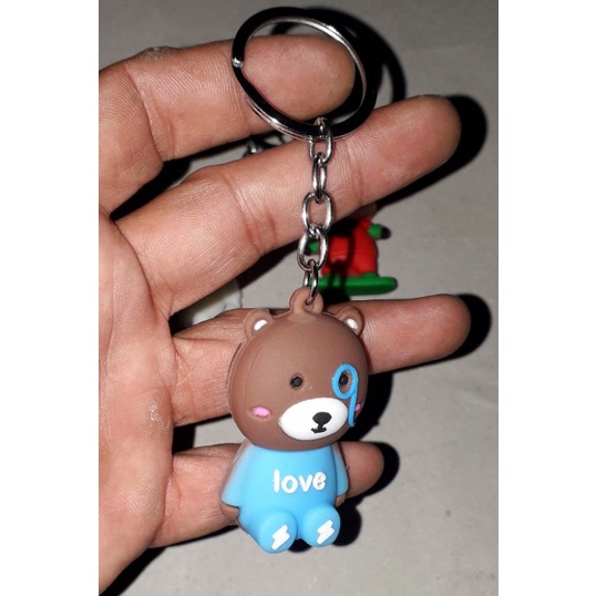 1 chiếc móc khóa bằng nhựa đặc hình nhân vật phim hoạt hình