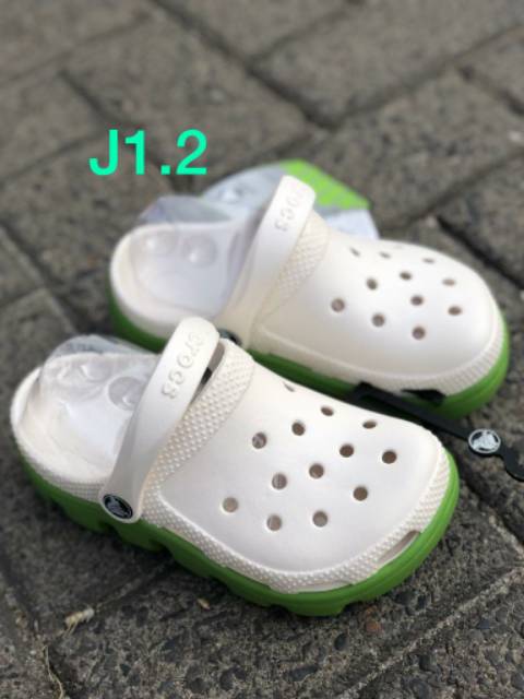 Crocs Giày Sandal Thể Thao Thời Trang Năng Động Cho Bé Trai Gái