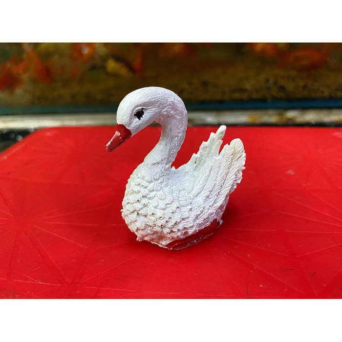 THIÊN NGA TRẮNG TRANG TRÍ HỒ CÁ NON BỘ DÀI 6CM CAO 5CM