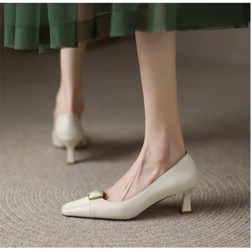 Giày công sở mũi trám