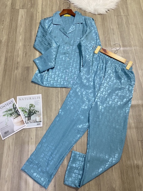 Đồ Bộ Pịama Tay Dài Quần Dài Lụa Gấm Hình Tim - Chữ | BigBuy360 - bigbuy360.vn