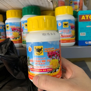 PHÂN BÓN LÁ ĐẦU TRÂU 701