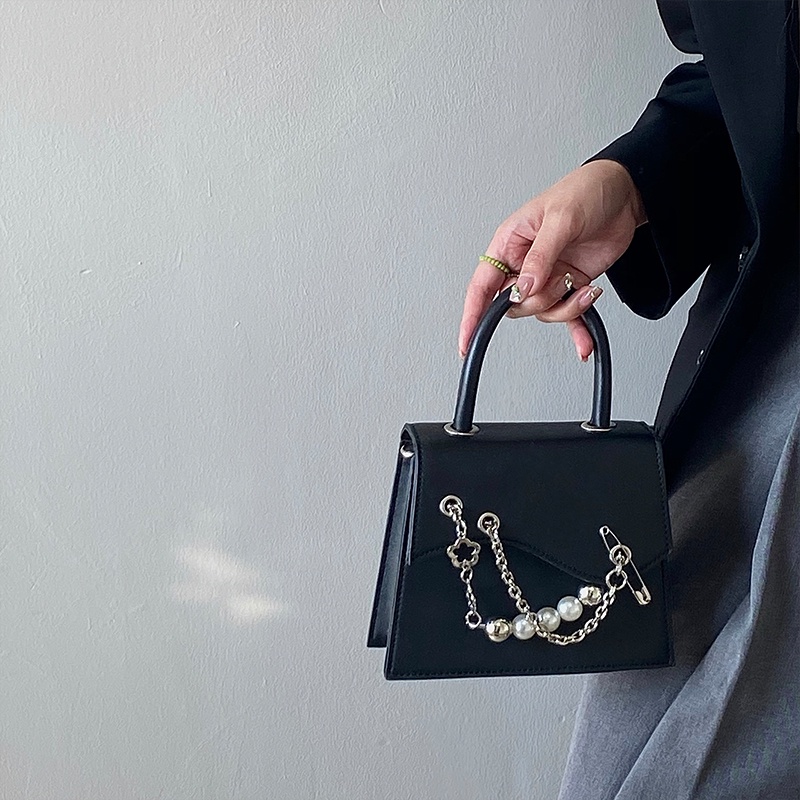 Túi Xách Đeo Chéo Hình Vuông Nhỏ Màu Trơn Phối Dây Xích Thời Trang Cho Nữ 2022