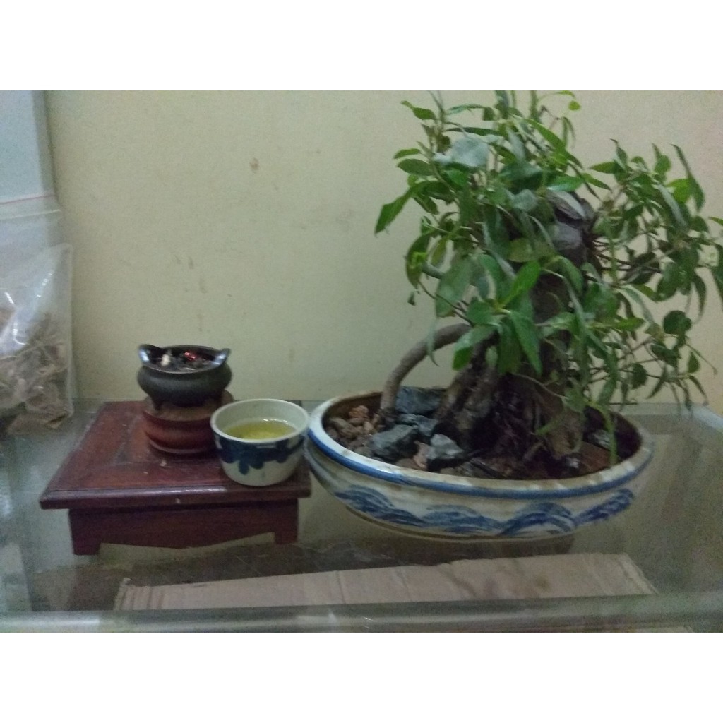 Lư Xông Trầm Hương Ba Chân Đồng Cổ