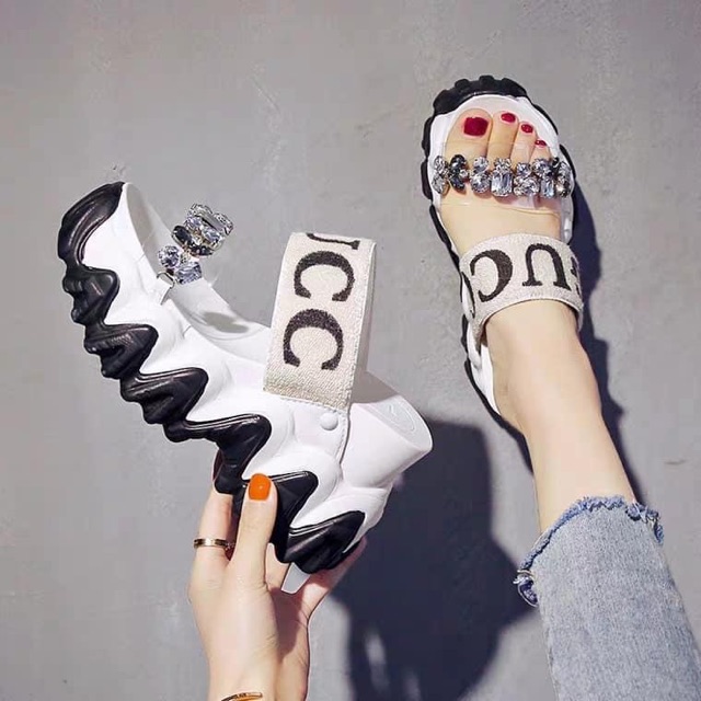 Sẵn đen - dép bánh mì đế dày thời trang 10cm -112706