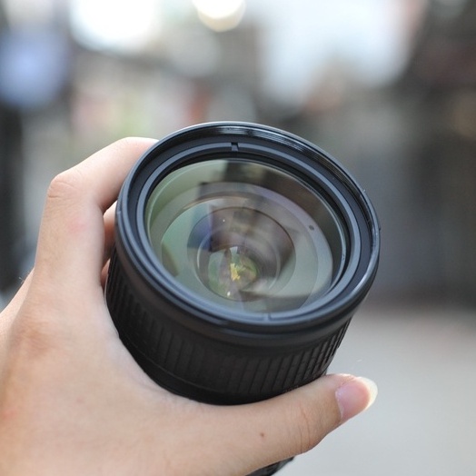 Ống kính máy ảnh Nikon 18-200mm G VR