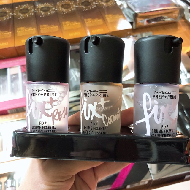 Set 3 xịt khoáng Mac khoá nền