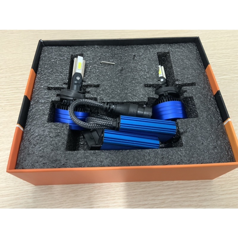 1 Cái Bóng đèn led Aozoom 45W các chân H4, H7, H11, 9005,9012. Bảo hành 2 năm
