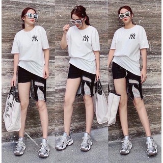 Áo Thun Nữ Form Rộng Tay Lỡ Phối Huy Hiệu NY Phong Cách EVA AO 10368