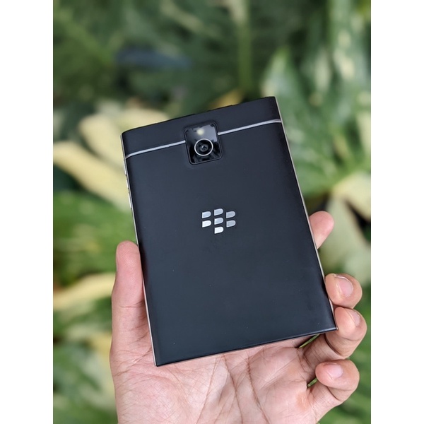 Điện thoại BlackBerry PassPort nguyên bản
