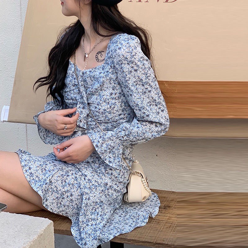 Váy hoa nhí viền bèo đuôi cá tay loe dáng ngắn siêu xinh