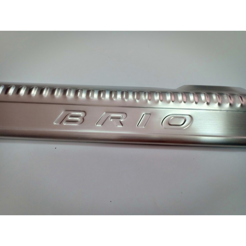 Ốp bậc cửa Xe Honda Brio- mẫu inox { HÀNG ĐẸP }