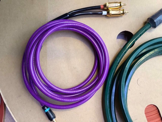 Dây âm thanh 3.5 ra 2 AV cao cấp hàng YARBO Đức. ❤️