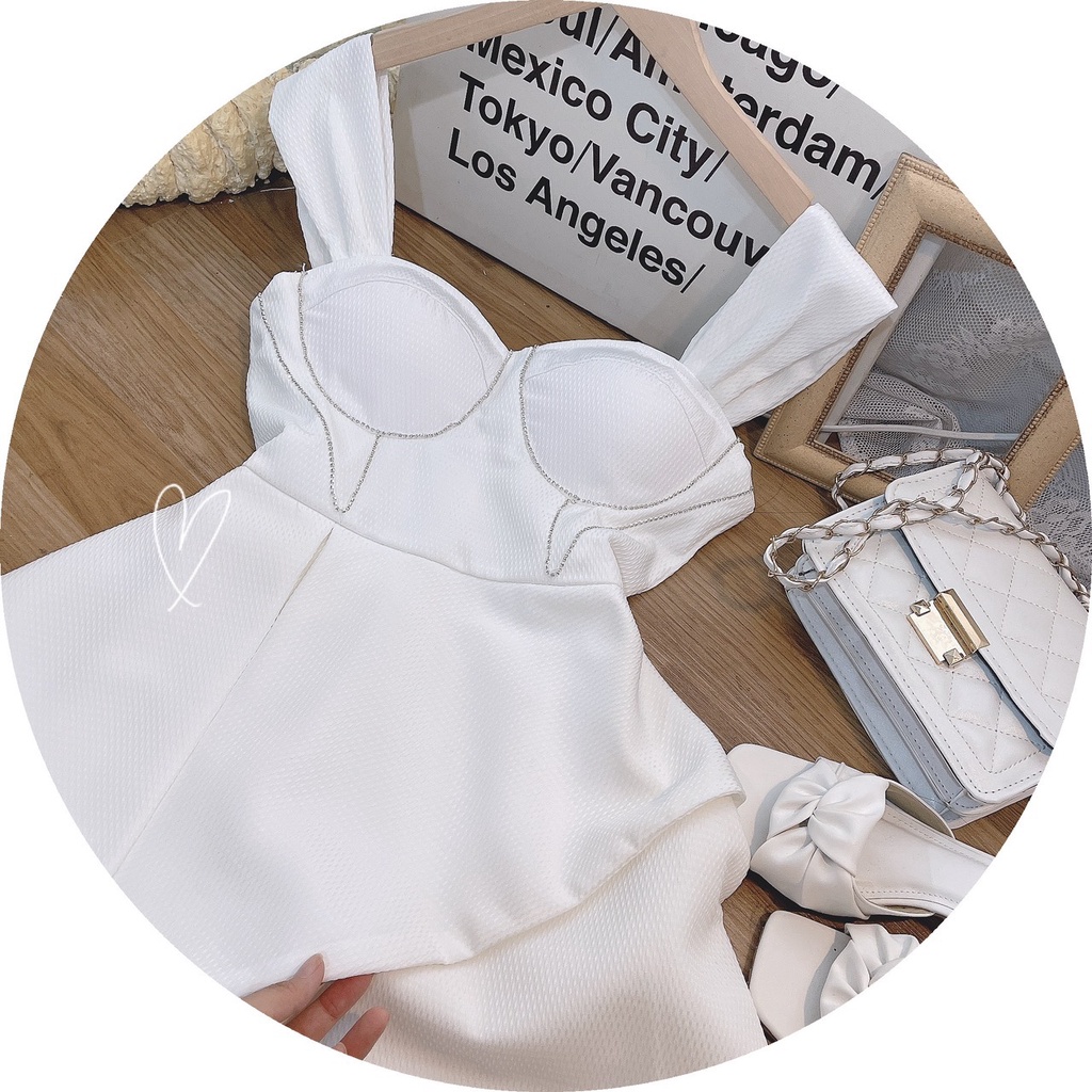 ĐẦM DẠ CÚP NGỰC TAY BẢN TO XẾP TÀ ĐÍNH ĐÁ CAO CẤP