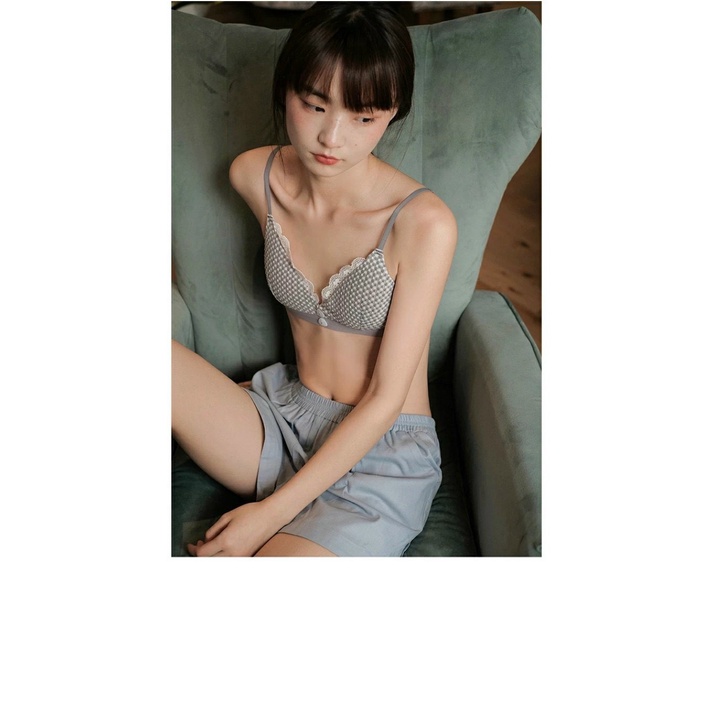 Áo Lót Chip Ngực Bra Cotton Viền Ren Nữ Cao Cấp Gợi Cảm Không Gọng Mút Mỏng Mặc Thoải Mái Nâng Ngực 8808