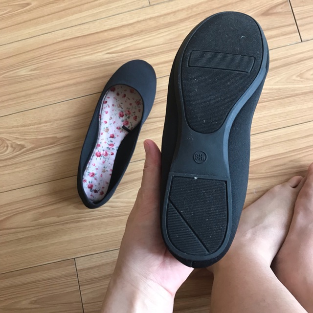 Giày xuất xịn