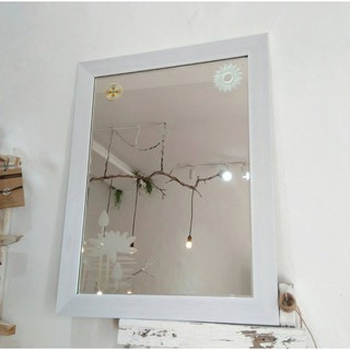 Gương soi khung trắng có vân KT 55x70 cm