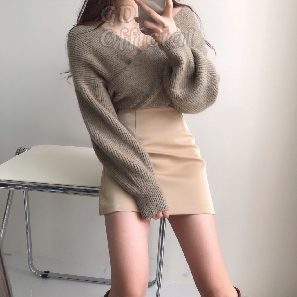 L34|Áo len dệt kim nữ cổ V trơn hở vai dài tay thun gân, váy da pu cạp lưng cao chữ A ngắn xám, kaki, đen GD Official