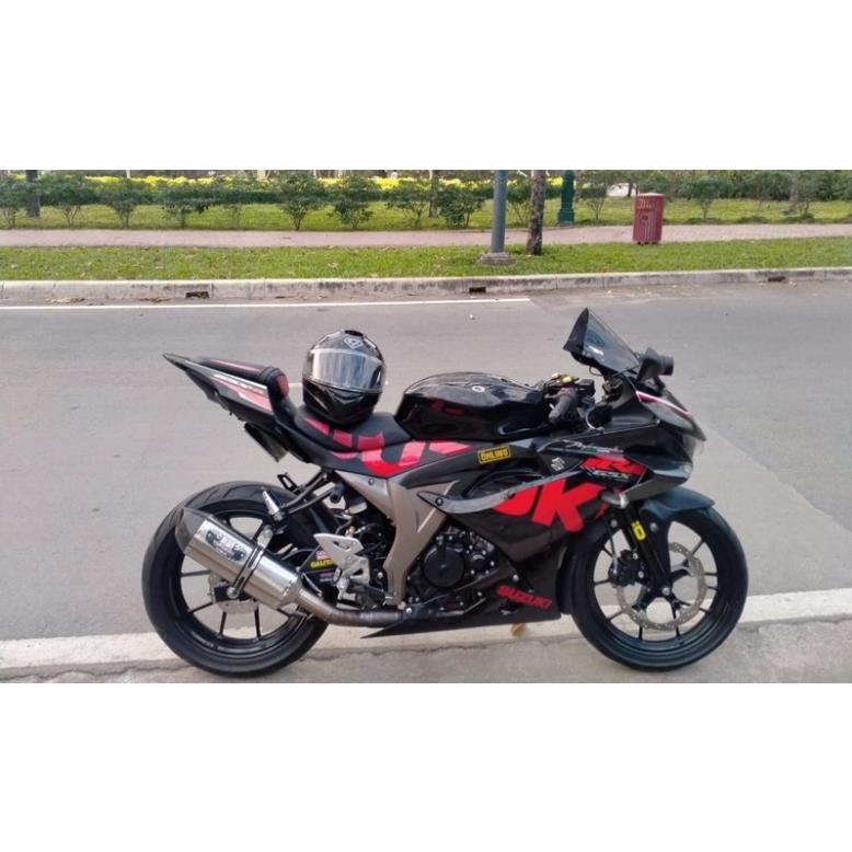 Ốp Đuôi Nguyên Khối R1 v2 nhọn GSX150 GSX150S GSX150R
