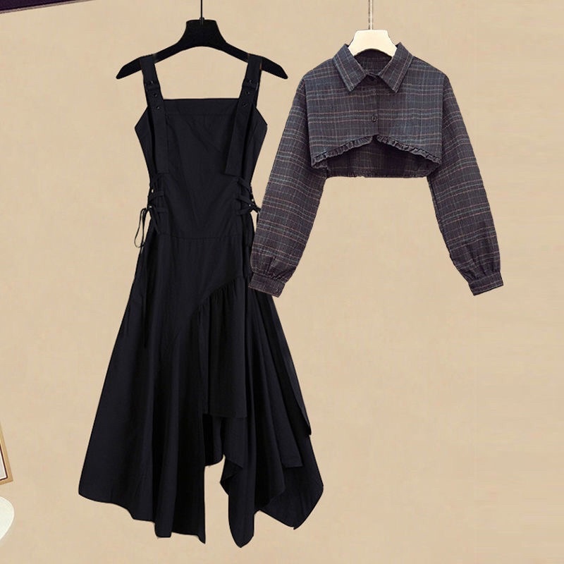 Set hai món áo croptop mix váy dây