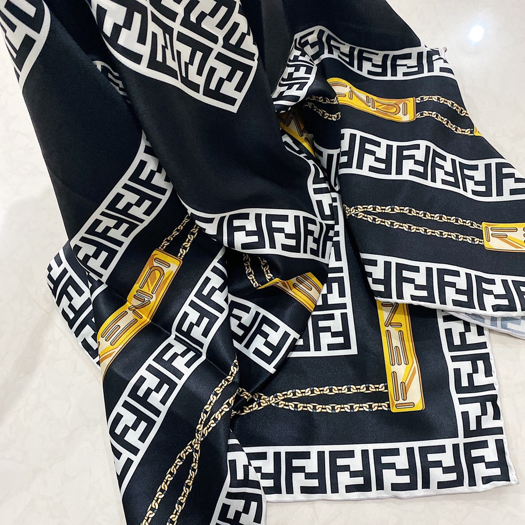 Khăn Choàng Cổ Vuông Bằng Lụa In Chữ FF Sang Trọng Cho Nữ