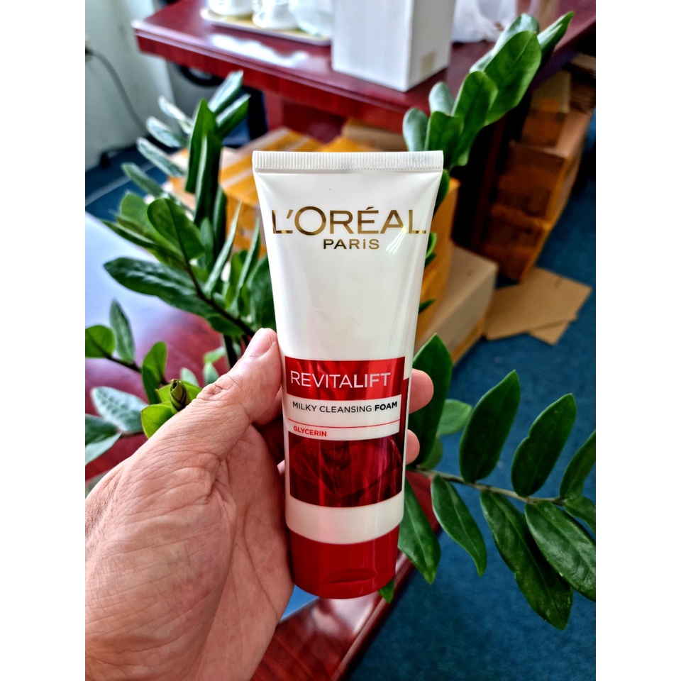 Sữa rửa mặt săn chắc Da L'Oreal Revitalift  100ml