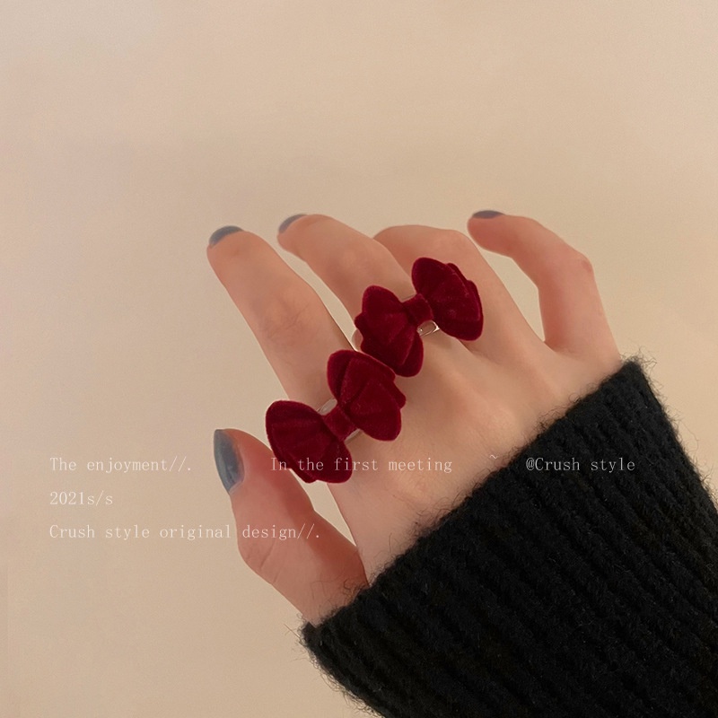 Nhẫn hình nơ trong suốt phong cách vintage