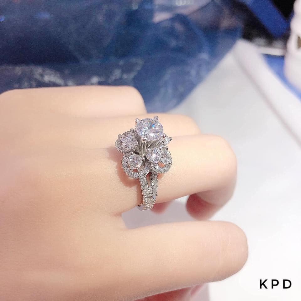 𝑵𝒉𝒂̂̃𝒏 𝒃𝒂̣𝒄 nữ 𝒀́ 𝒙𝒊 𝒌𝒊𝒎 đính đá sang trọng đi dự tiệc, đám cưới cho nàng lựa chọn HOT