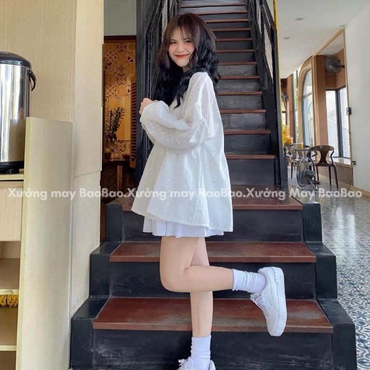 - Áo cổ tròn thêu hoa dáng xòe màu trắng, tiểu thư bánh bèo, cute