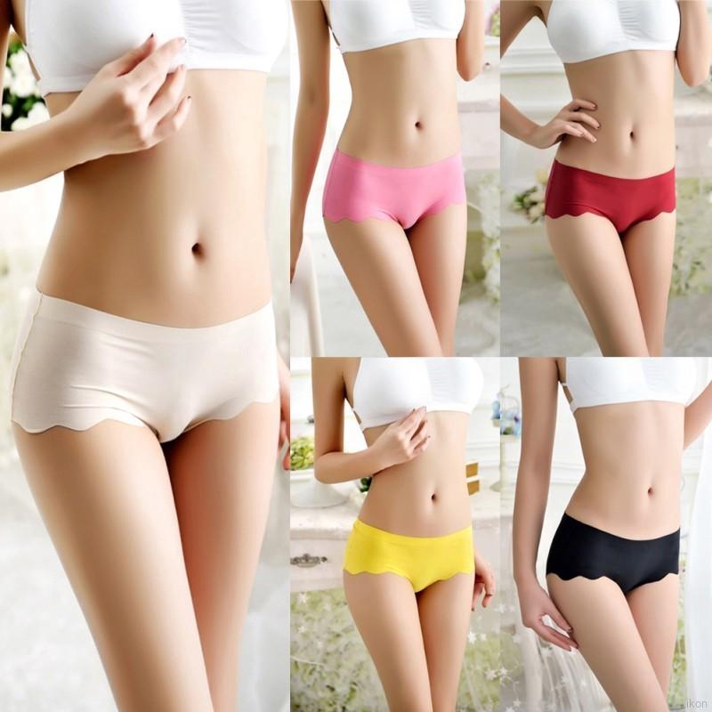 Quần lót không viền in hình