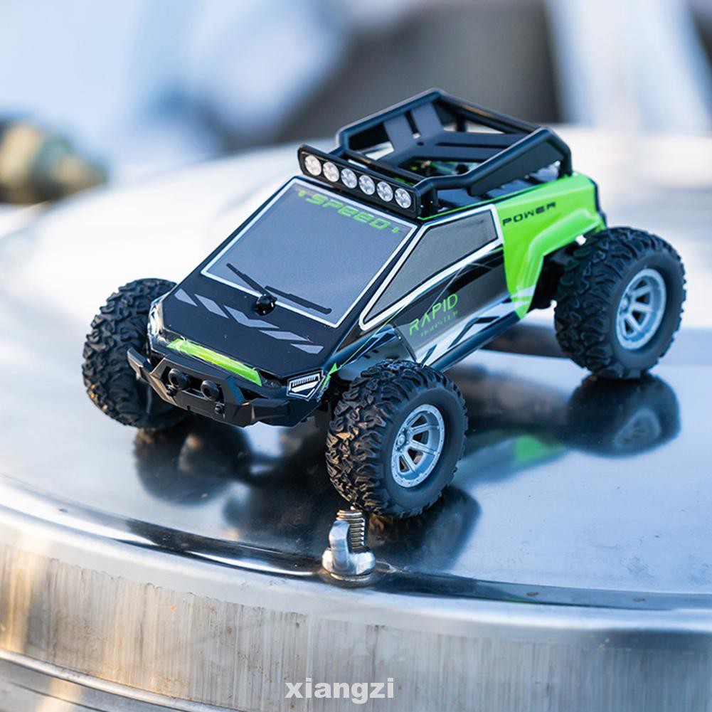 RC Mô Hình Xe Ô Tô Điều Khiển Từ Xa 25km / H 2.4g Mini 2 Tốc Độ Cao Kèm Phụ Kiện