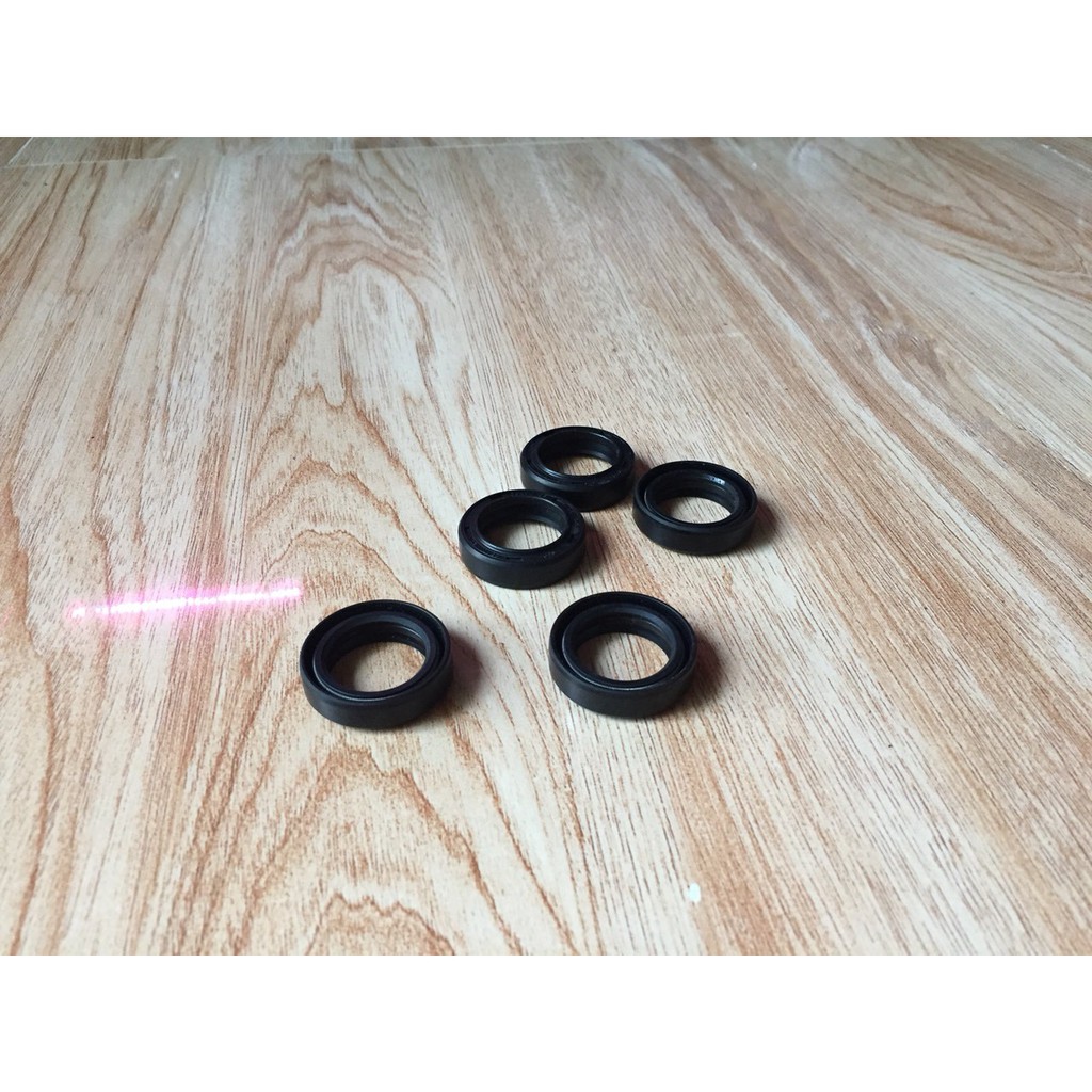 Cặp 2 phót ty phuột trước 67- ty 25