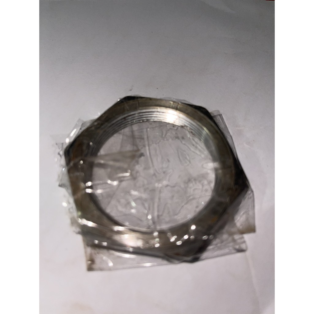 Sản phẩm gia đình làm: Ê cu tăm bép 212 trong 4,35 ngoài 4,6cm