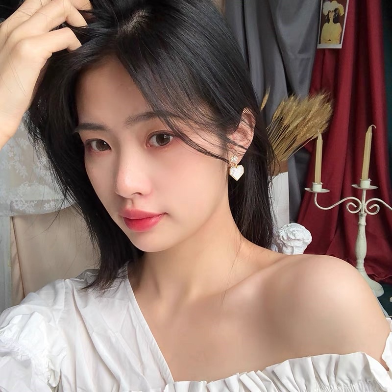 Hoa tai đính đá hình trái tim - Maben