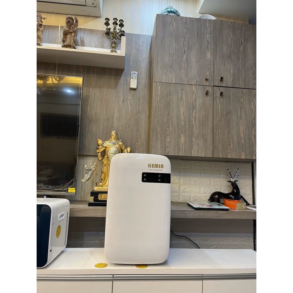 Tủ lạnh Kemin 32L có ngăn đá, chỉnh nhiệt - Hàng chính hãng có bảo hành