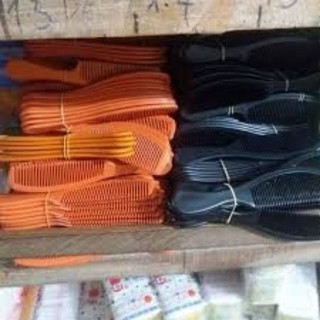 Lược gỗ phíp dày phổ thông