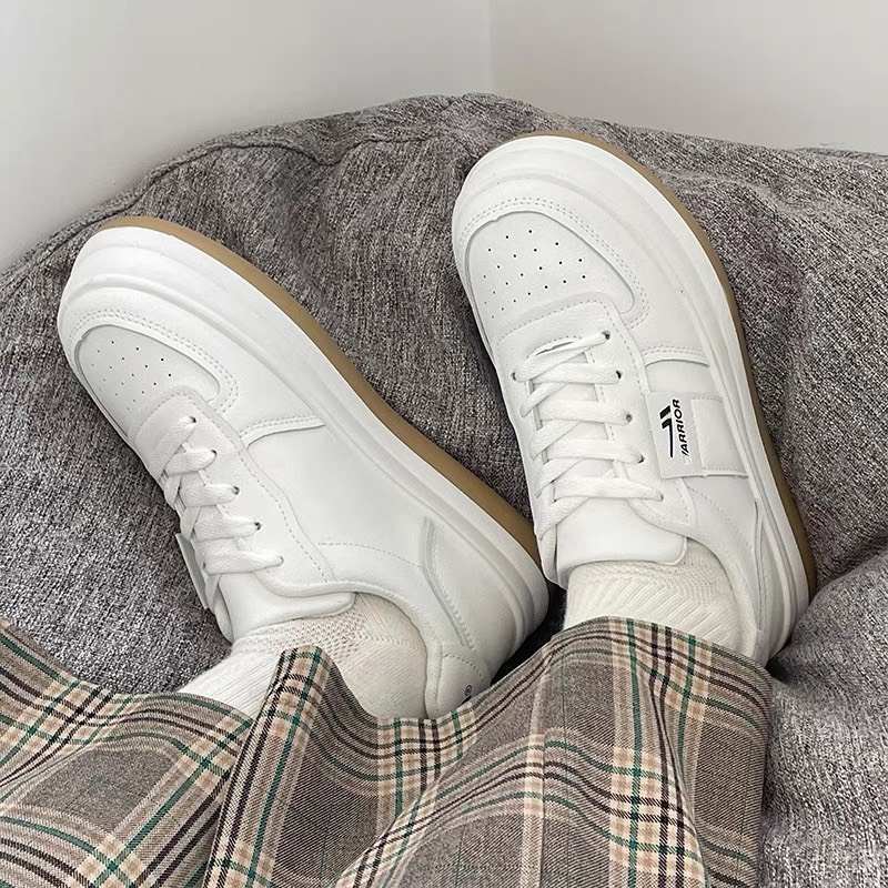 Giày nữ thể thao MAG độn đế cao cấp