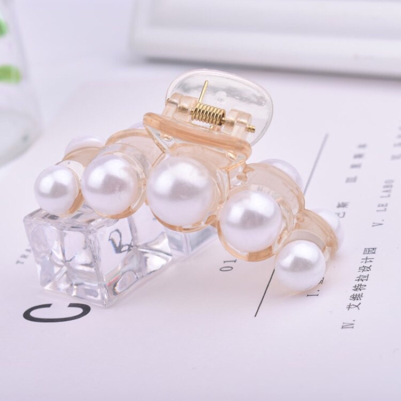 Kẹp Tóc Càng Cua Đính Ngọc Trai Nhân Tạo Kiểu Hàn Quốc Sang Chảnh