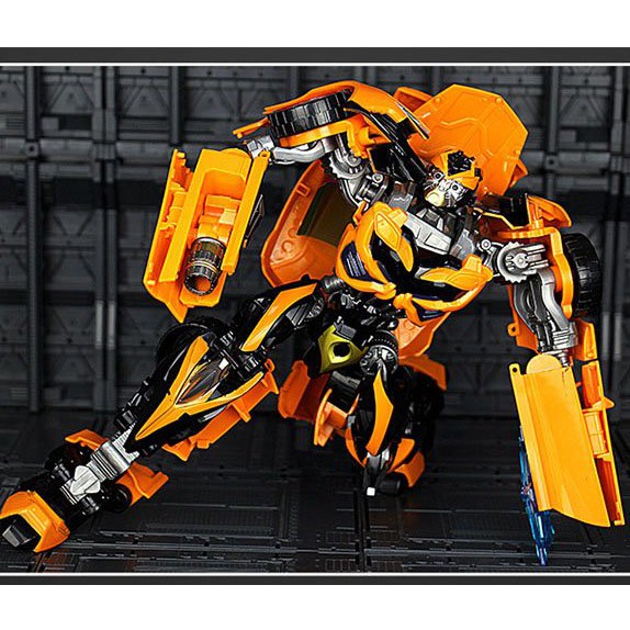 Robot biến hình ôtô Transformer mẫu Bumble Bee 6699-5D cao 35cm- Giúp bé rèn luyện tư duy, sáng tạo