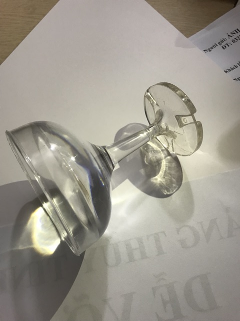 Tháp ly đám cưới TL111
