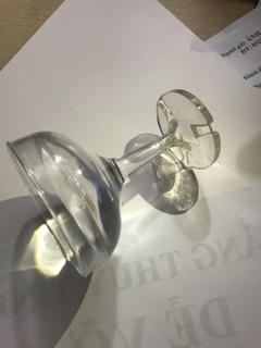 Tháp ly đám cưới TL111