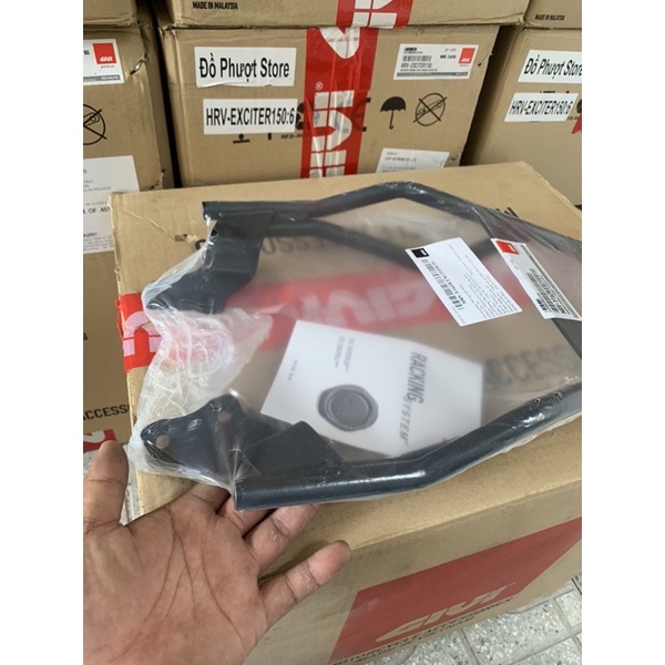 Baga Givi MRV cho xe Exciter 155