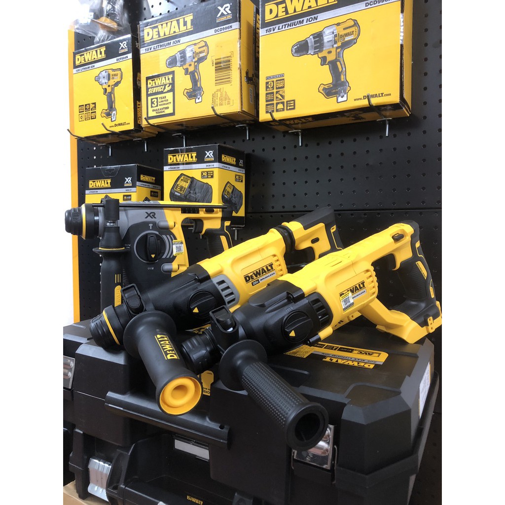 [ Hàng Chính Hãng ] Khoan bê tông Pin Dewalt DCH 133. Bảo hành chính hãng Dewalt Việt Nam 3 năm ( Free Ship)